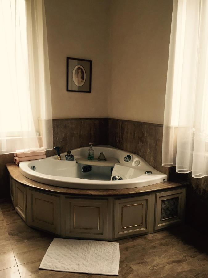 Villa Castiglioni Luxury Apartment Laglio Room photo
